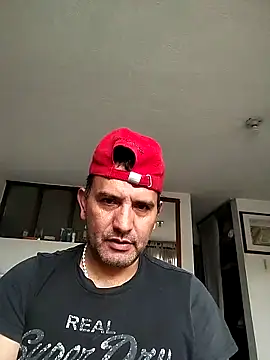 RogueTraveler online show from March 18, 6:28 pm