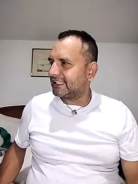 RogueTraveler online show from September 20, 3:50 am