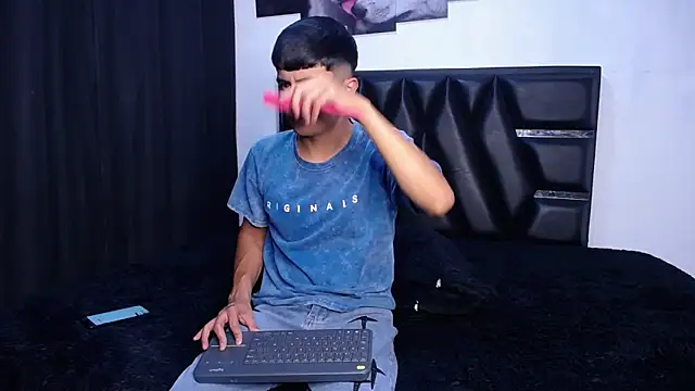 The  Rodriguez online show from April 6, 7:03 pm