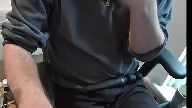 an4y8ot online show from November 3, 9:02 am