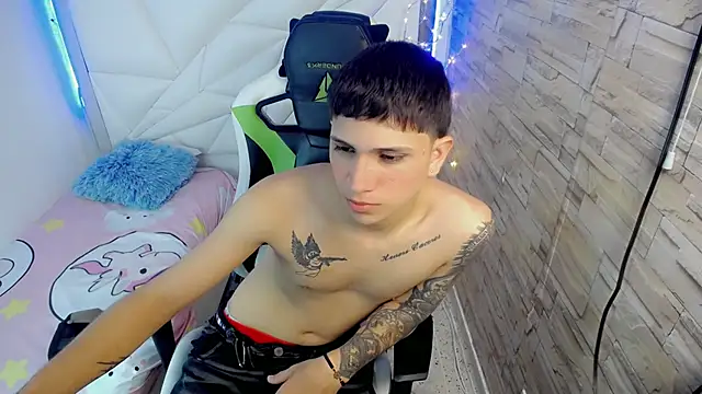 Brayan lopezz online show from January 21, 12:35 pm