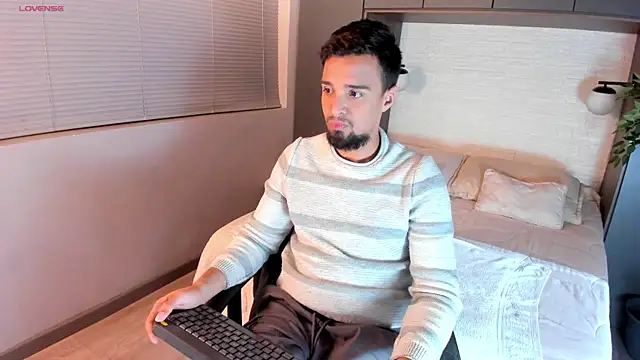 Edward max online show from December 19, 2:56 am