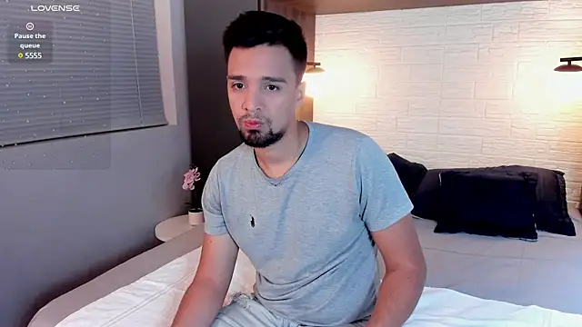 Edward max online show from December 30, 3:36 am