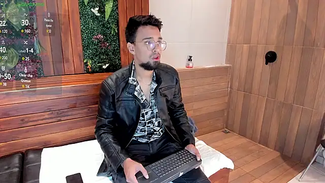 Edward max online show from December 15, 4:07 am