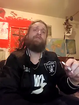 Ozomitro online show from February 10, 6:45 pm