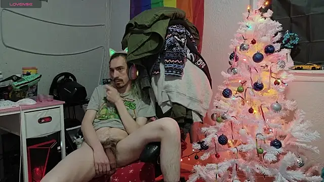 tallnerdyguy online show from December 22, 5:04 am