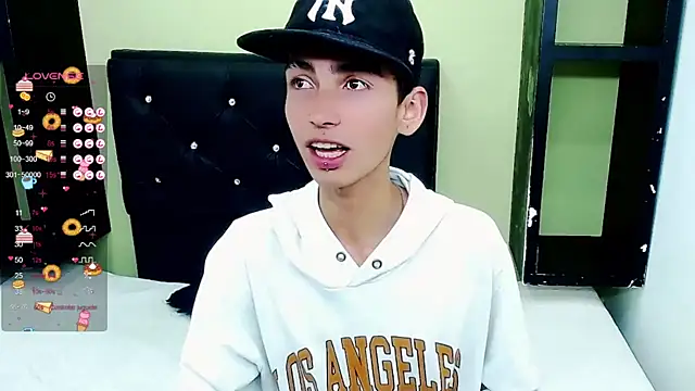 ttimy x boy online show from December 24, 8:49 pm