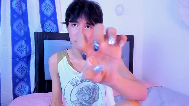 Johhan  Lee online show from January 9, 2:01 am