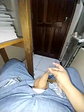 Whiper2024 online show from March 16, 6:23 pm