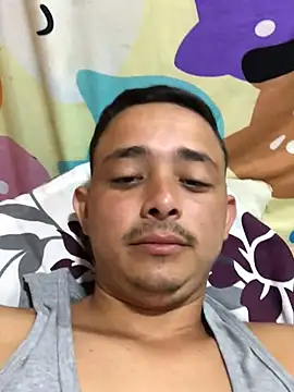 isacalejandroo online show from December 19, 5:07 am