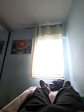 Chneor28 online show from February 9, 1:05 pm