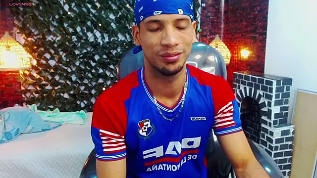 SonicJ25 online show from December 16, 2:47 am