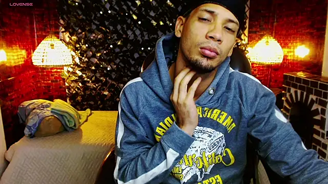 SonicJ25 online show from December 11, 4:09 am