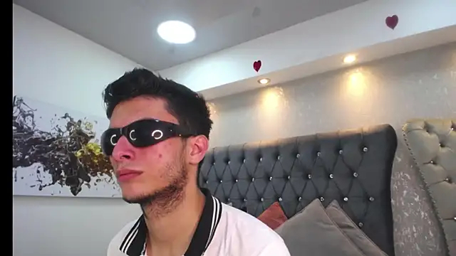 Snapshot of MrWilliseo chatting on March 21, 7:13 pm MrWilliseo online show from March 21, 7:13 pm