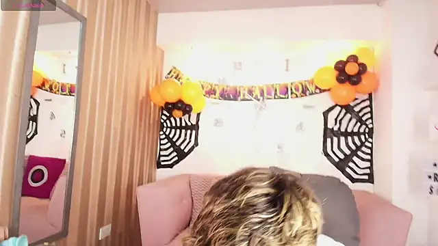 Snapshot of MrWilliseo chatting on October 12, 7:30 pm MrWilliseo online show from October 12, 7:30 pm