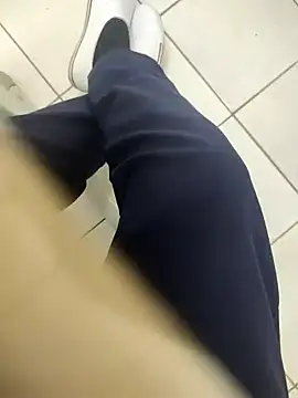 gatmoreno1 online show from September 30, 6:22 pm