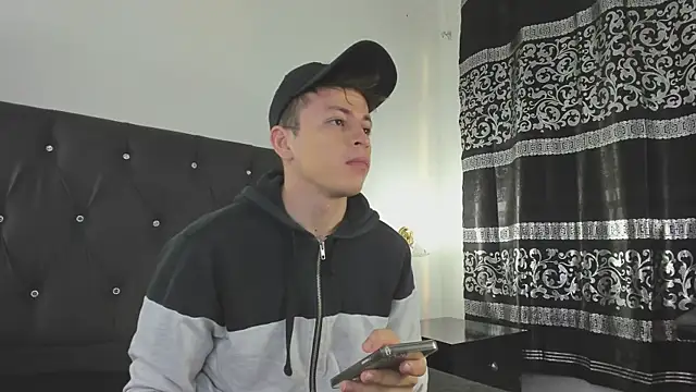 Angel Cuervo online show from January 7, 12:27 pm