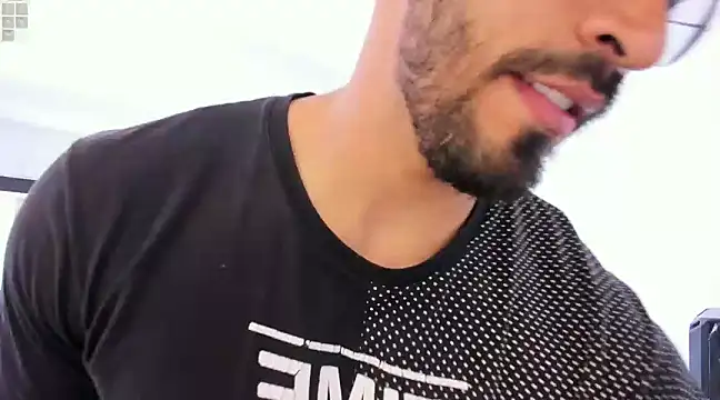 tony muscle online show from December 25, 7:45 pm