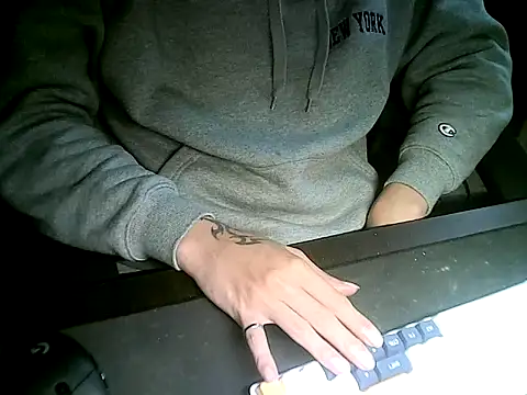 Ryan67533 online show from December 15, 4:07 am