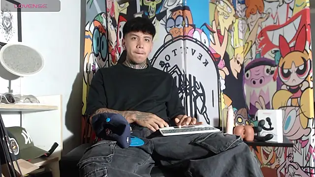 Nickhot0609 online show from December 2, 10:21 pm