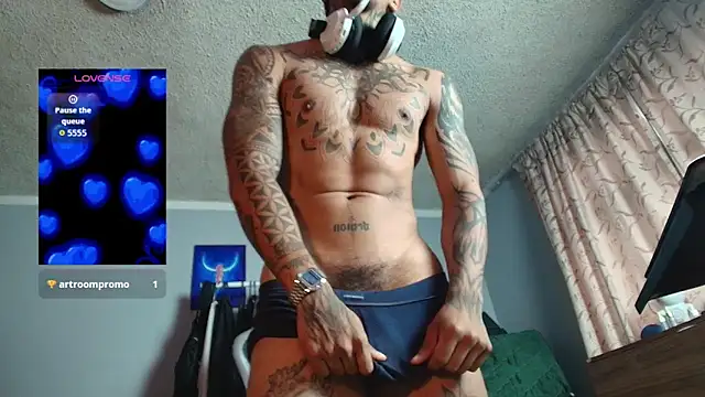 Nickhot0609 online show from April 8, 11:53 am