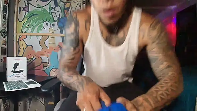 Nickhot0609 online show from September 13, 3:07 am