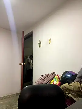 Jestebanano online show from November 3, 3:43 am