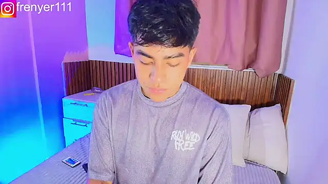 kiing azahell online show from February 18, 1:37 am