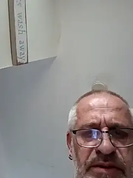 geilerschwanz64 online show from March 15, 4:21 pm