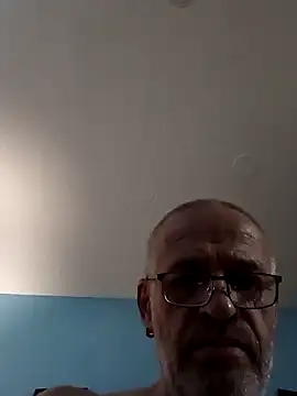 geilerschwanz64 online show from February 12, 8:18 pm