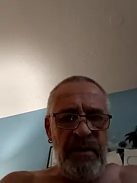 geilerschwanz64 online show from December 31, 6:05 am