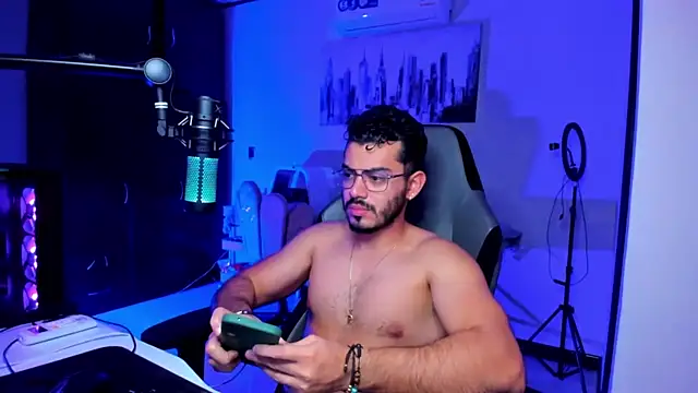 BrunoD31 online show from December 21, 4:20 am