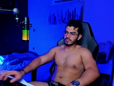 BrunoD31 online show from February 20, 4:53 am