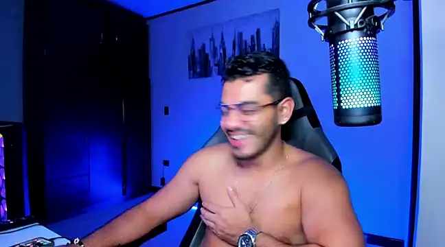 BrunoD31 online show from December 28, 4:19 am