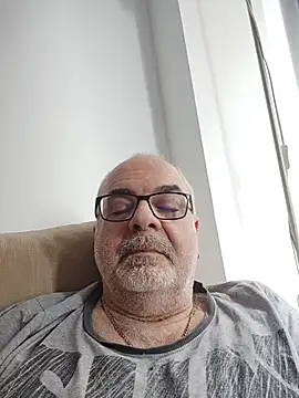 Satiro Sevilla online show from February 19, 5:31 pm