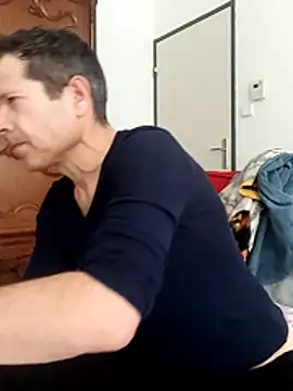 crems77 online show from April 10, 9:05 am