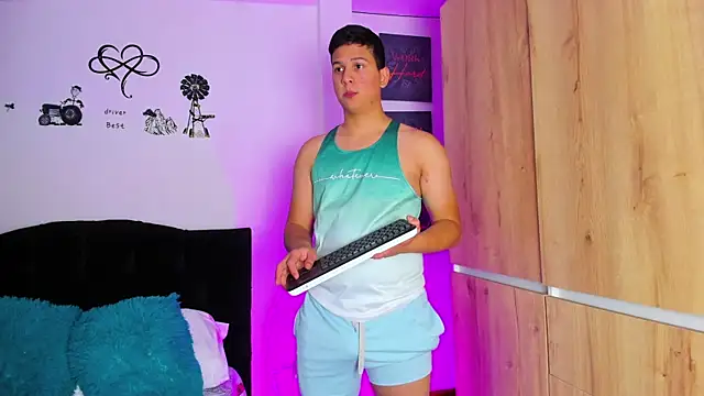 ANDREZALVAREZ online show from December 3, 3:07 am