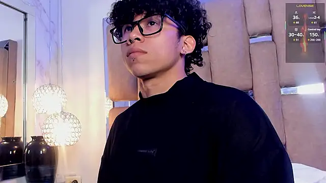 AkazaBoy  online show from February 24, 5:08 am