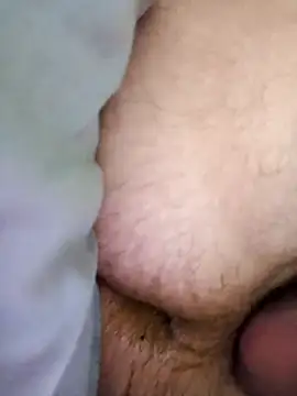 Genuinely-Shy-37 online show from November 12, 12:38 am