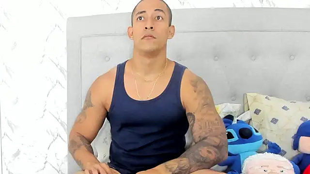 luigiferrara online show from February 9, 2:50 pm