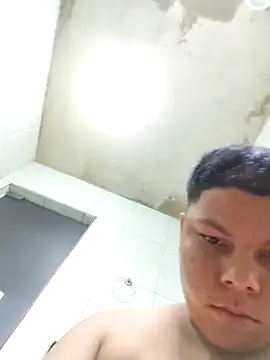 putoso031 online show from December 18, 3:19 pm