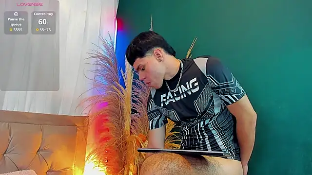 Nathaniel Park online show from October 14, 5:03 am