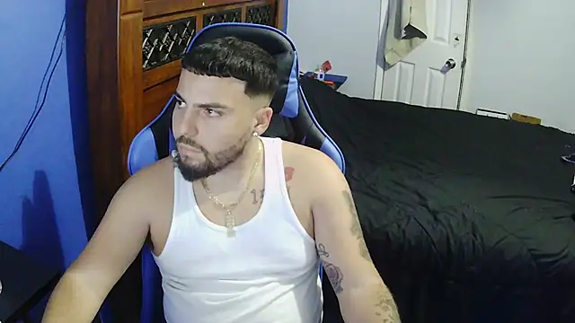 Snapshot of MasterKvn chatting on January 29, 6:22 am MasterKvn online show from January 29, 6:22 am