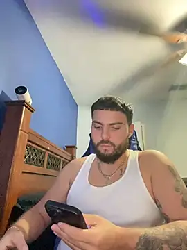 Snapshot of MasterKvn chatting on January 4, 2:46 am MasterKvn online show from January 4, 2:46 am