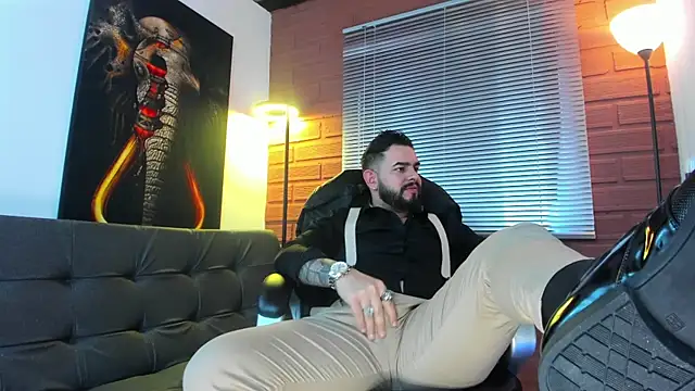 Ethan Castellano online show from December 7, 4:47 pm