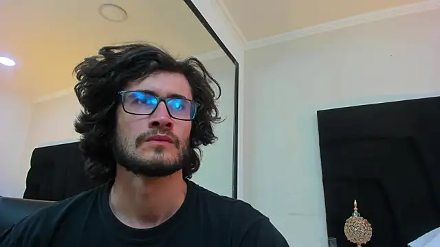 Loggan donnelly online show from March 5, 8:55 pm