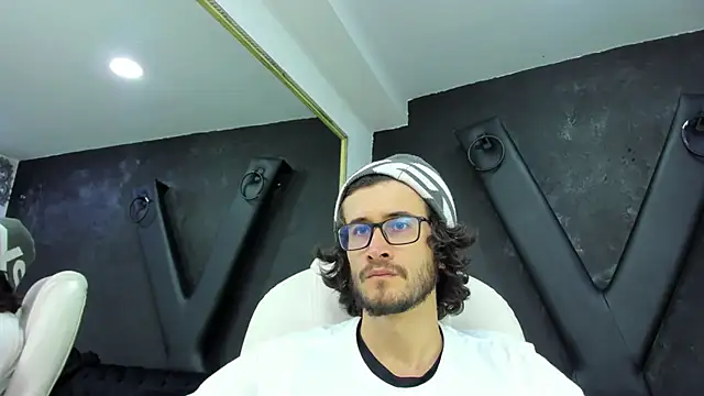 Loggan donnelly online show from March 16, 7:49 pm