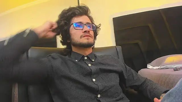 Loggan donnelly online show from January 14, 8:48 pm