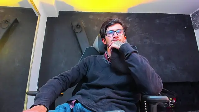 Loggan donnelly online show from September 19, 8:19 pm