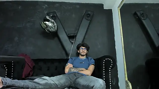 Loggan donnelly online show from September 29, 10:16 pm